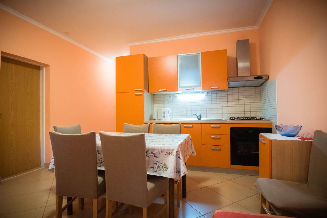 Apartmani Bare I Danica Grebaštica Exterior foto